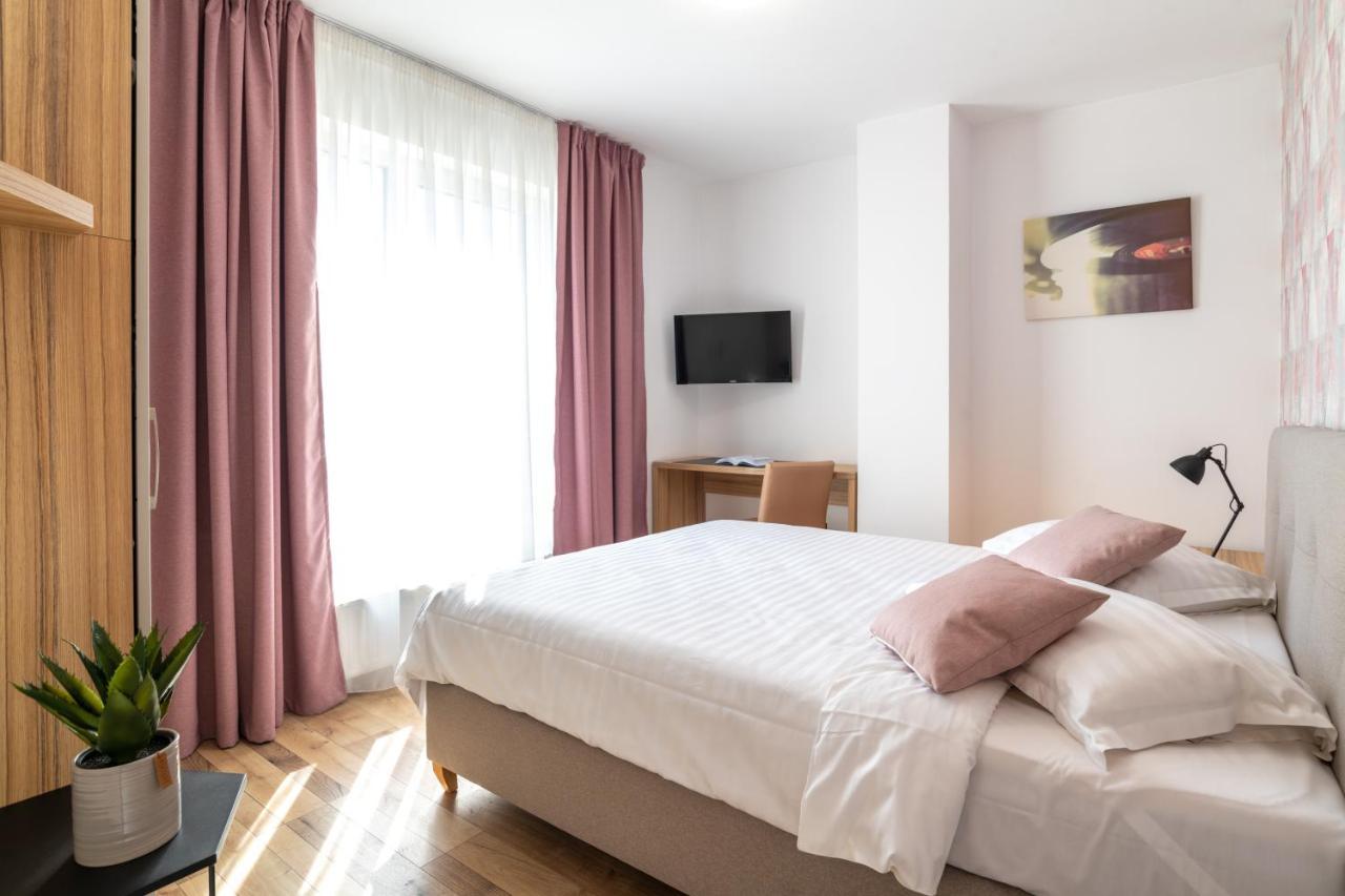 Tci Apartments Cluj-Napoca Exteriör bild